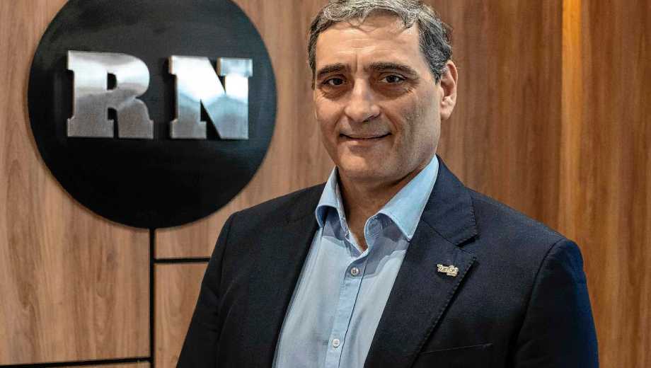 Iuliano explicó el plan de TanGo Energy para realizar hasta 250 pozos hacia  Vaca Muerta. (Fotos: Emiliano Ortíz)