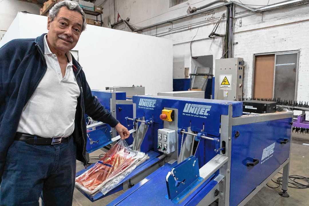 Fernando Rodríguez Bensi, socio de UNITEC Argentina, en la planta ubicada en Cipolletti, Río Negro. Foto: Emiliano Ortiz.
