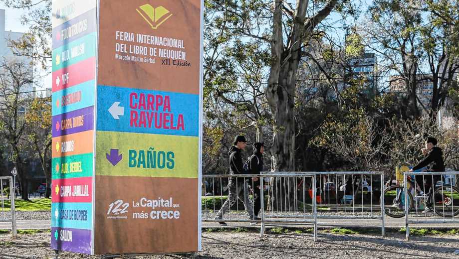 Nueva edición de la Feria del Libro 2026 en Neuquén. Foto Emiliano Ortiz. 