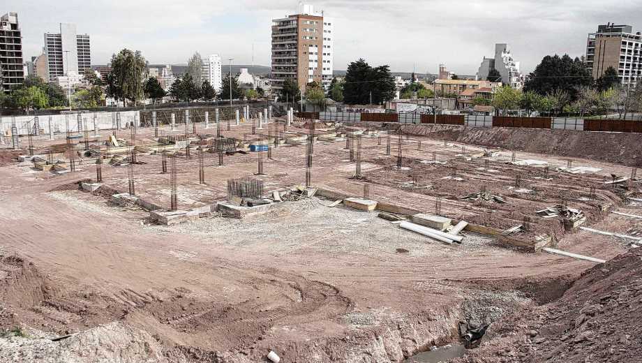 En febrero estará lista una etapa de estacionamientos subterráneos (foto Oscar Livera)
