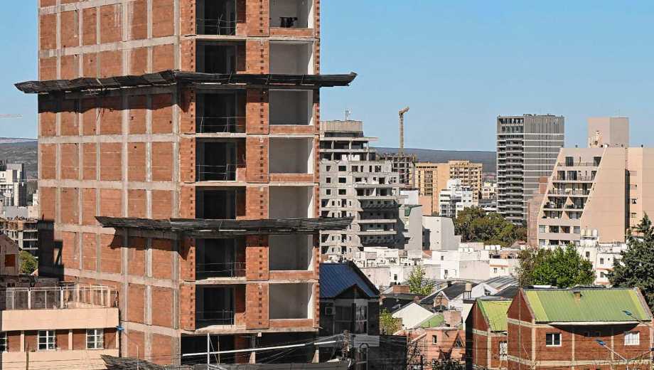 Se avanza hacia nuevos corredores de la capital, movimiento impulsado por la demanda habitacional y comercial. Foto: Cecilia Maletti. 