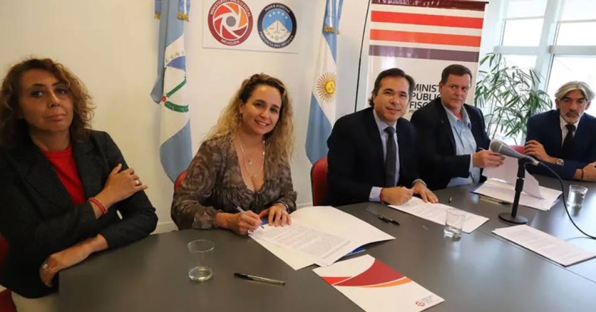 Neuquén: inicio del programa "Mujeres Hacemos" con aporte por violencia de género