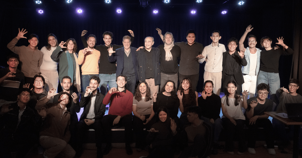 Entregan becas en el festival internacional Pianorama en IUPA