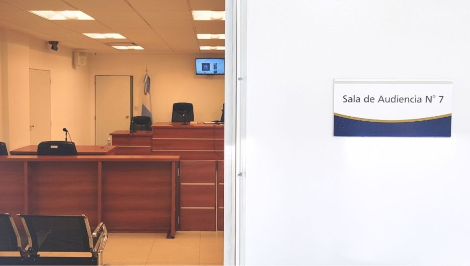 La audiencia en la que se aprobó la salida alternativa se realizó en la Ciudad Judicial de Neuquén.
