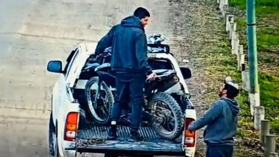 La motocicleta fue identificada durante un procedimiento policial en inmediaciones de Martín Fierro y Haydee Coila.
