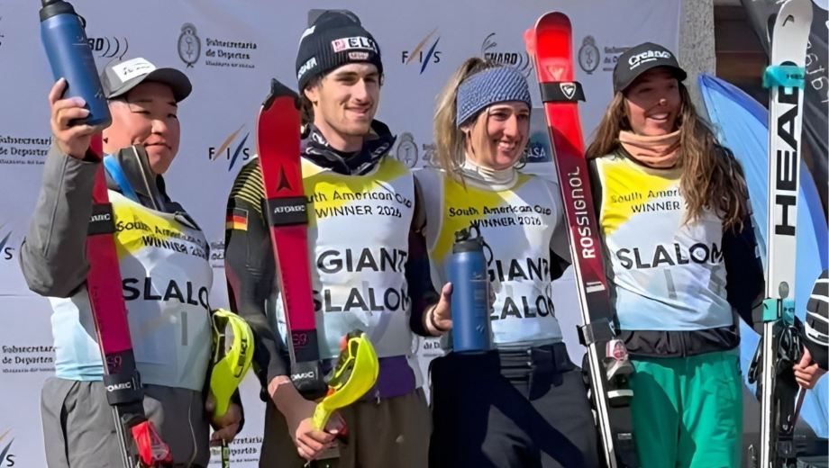 Los campeones en Catedral: Arno Shirori, de Japón; Carla Mijares Ruf, de Andorra; Francesca Baruzzi, de Argentina; y Nickco Palamaras, de Alemania, protagonistas del cierre de la South American Cup 2026. Gentileza FASA. 