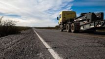 Imagen de Alberto Weretilneck anunció $7.000 millones para reparar las rutas 22 y 151: de dónde saldrán los fondos