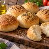 Imagen de Panes caseros con masa de pizza: una receta fácil y económica para preparar en pocos pasos