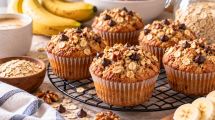 Imagen de Muffins de banana y avena: la receta fácil para tener listos durante toda la semana