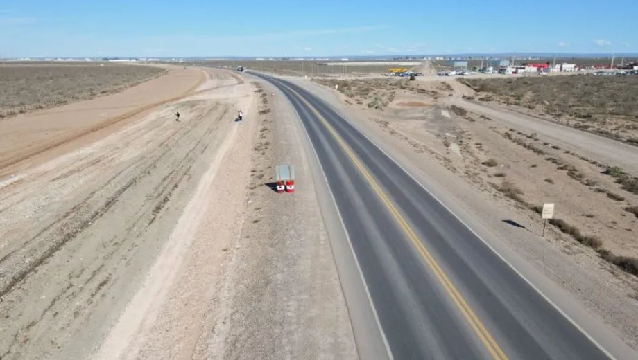 Provincia advirtió que el ingreso indebido sobre el terreno provocará daños en los trabajos y las bases de la futura calzada. 