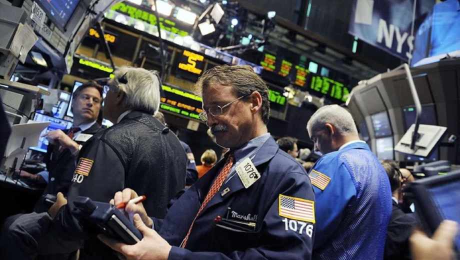 La apuesta de Milei y Caputo por convencer al mercado chocó con nuevas señales de incertidumbre