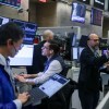 Imagen de Cayeron los bonos en dólares y el riesgo país tocó su máximo desde mayo: alcanzó los 555 puntos