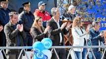 Imagen de En fotos, así se vivió el desfile por el 147° aniversario en Roca: un domingo de colores, tradición y alegría