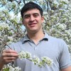 Imagen de Joaquín tenía 22 años cuando, por un imprevisto, se hizo cargo de las 40 hectáreas de frutas de la familia en Río Negro: dos años después, la chacra tiene su sello