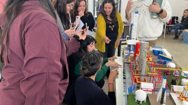 Río Negro capacitó a 149 docentes en Cipolletti y General Roca para enseñar energía con maquetas interactivas