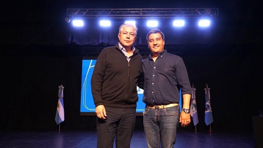 El gobernador Rolando Figueroa y el intendente Carlos Koopmann encabezaron en el Cine Teatro Amado Sapag la presentación del plan «Zapala 2050». (Foto: Gentileza)