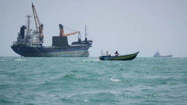 El petróleo superó los 100 dólares: una nueva ola de ataques en Medio Oriente disparó el precio del crudo