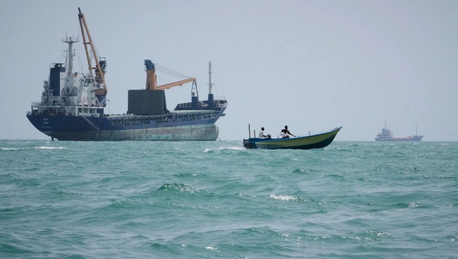 El barril de crudo Brent superó la barrera de los 100 dólares tras una nueva serie de ataques a buques e instalaciones petroleras en Medio Oriente. (Foto: AP)