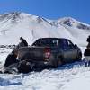 Imagen de Una familia de Buenos Aires quedó aislada por la nieve en un cerro de Neuquén y la madre caminó 15 kilómetros hasta conseguir ayuda