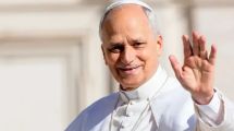 Imagen de Papa León XIV en Argentina: qué días no se trabaja en noviembre 2026 y qué provincias tendrán feriados