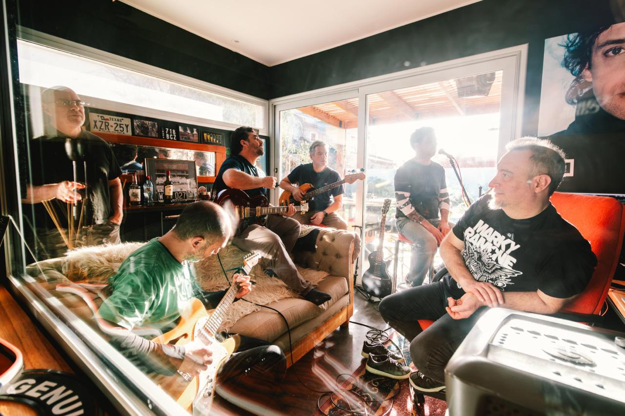 La banda viedmense Roscoe lanza su primer disco con un productor destacado