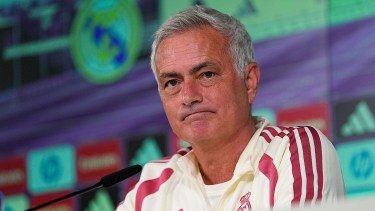 Un jugador del Real Madrid dio positivo en el test de alcoholemia y Mourinho explotó en conferencia de prensa