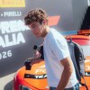 Imagen de Franco Colapinto con el Rayo McQueen: el divertido blooper en la previa del GP de Monza