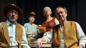 Estrena “Memorias de una alcahueta” en Deriva Teatro de Neuquén