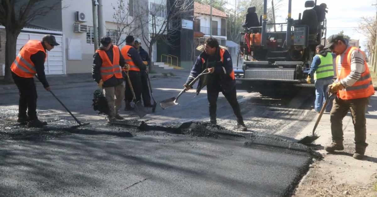 Avanza la repavimentación de 15 cuadras en la calle Alderete de Neuquén