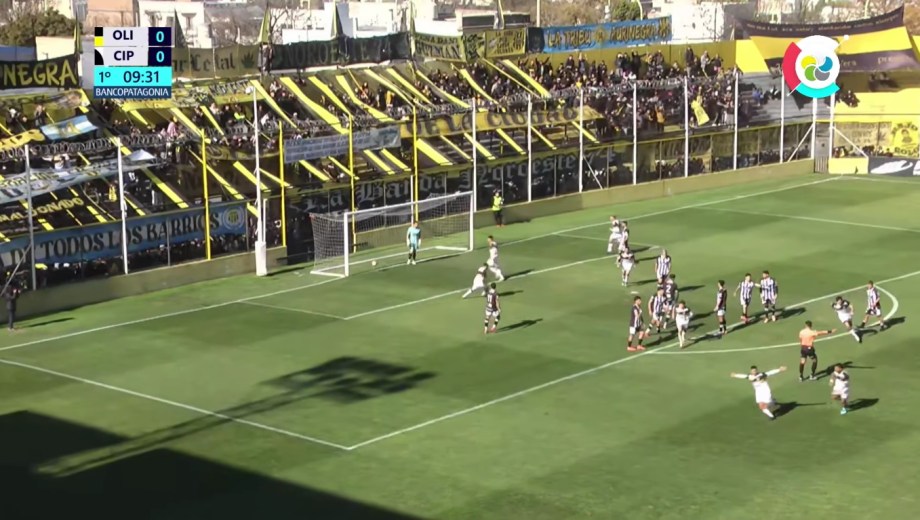 Cipolletti pierde 1 a 0 con Olimpo luego de un golazo de tiro libre de Brian Guille.