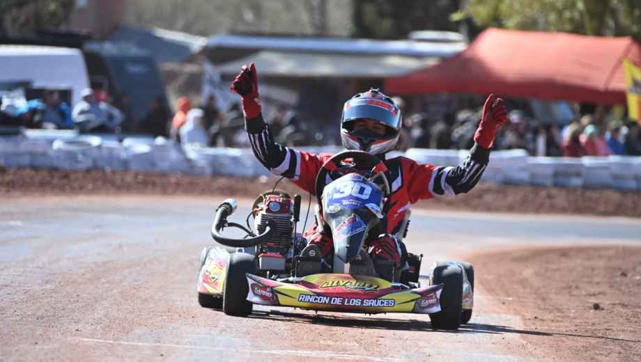 Franco Álvarez festejó como local en Rincón de los Sauces. (Foto: Prensa KCC)