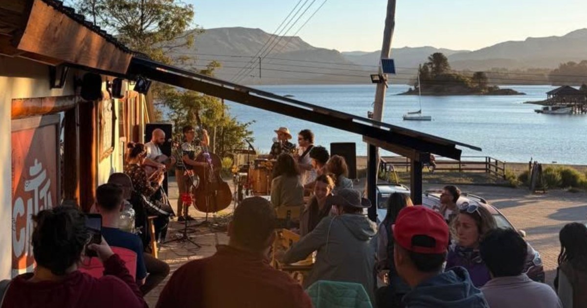 Una vermutería en Villa Pehuenia: Catita, un rincón del tango y la gastronomía