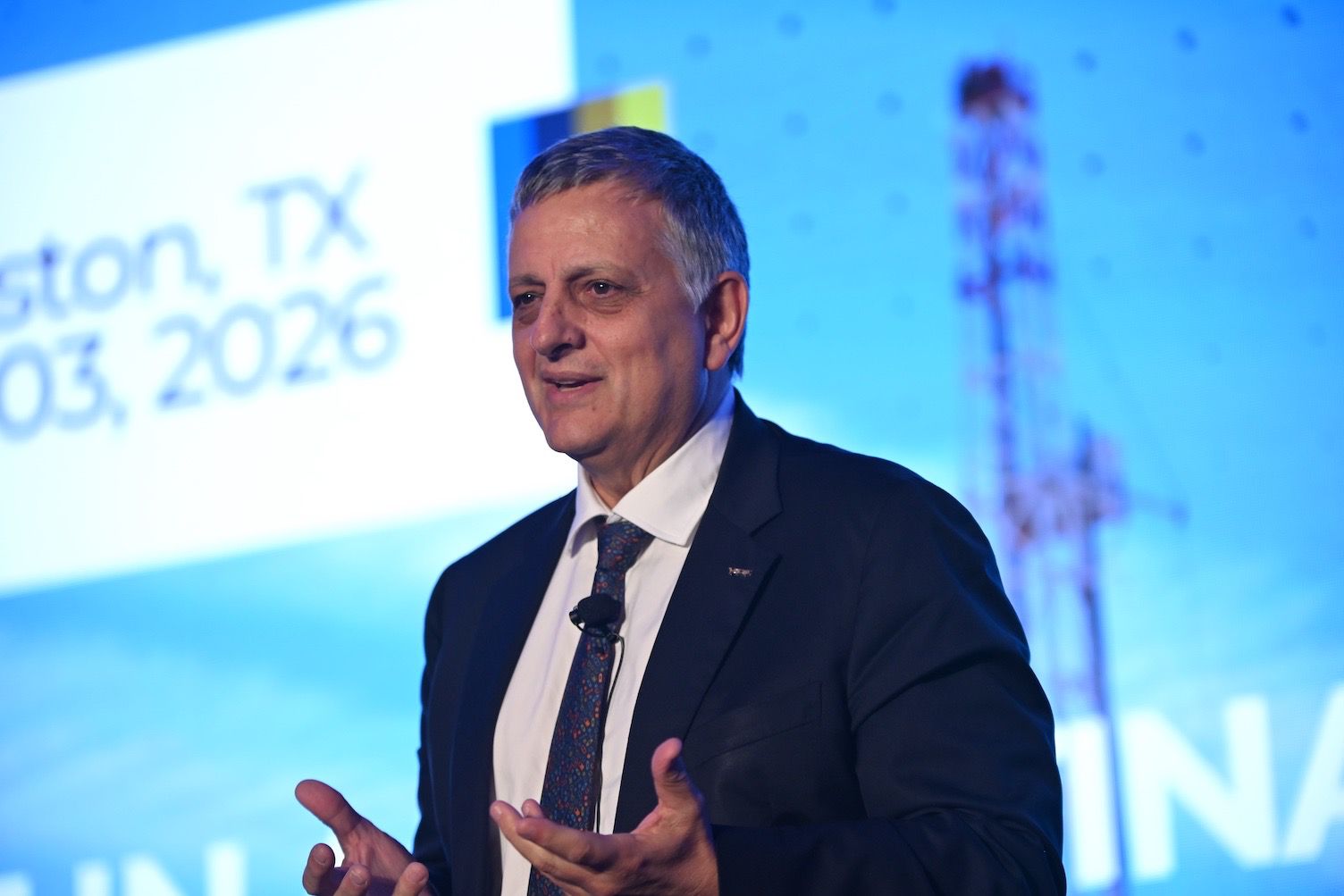 YPF avanza hacia la inversión final del proyecto de GNL para fin de año