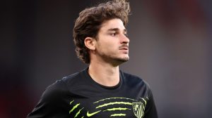 Julián Álvarez, otra vez titular: asistencia y participaciones claves en el duelo entre Atlético y Liverpool