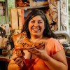 Imagen de De El Bolsón al país: la artesana que transforma calzado urbano en piezas de arte reconocidas a nivel nacional