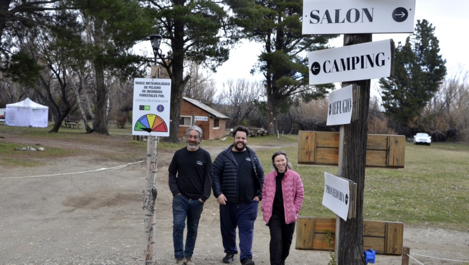 Natalia, Ricardo y Lucas se hicieron cargo del Club Danés en 2023. Foto: Chino Leiva 