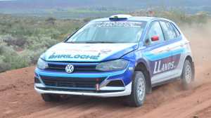 Rally Neuquino: dominio de Daniel Llanos, en una primera etapa con golpes y abandonos en Añelo