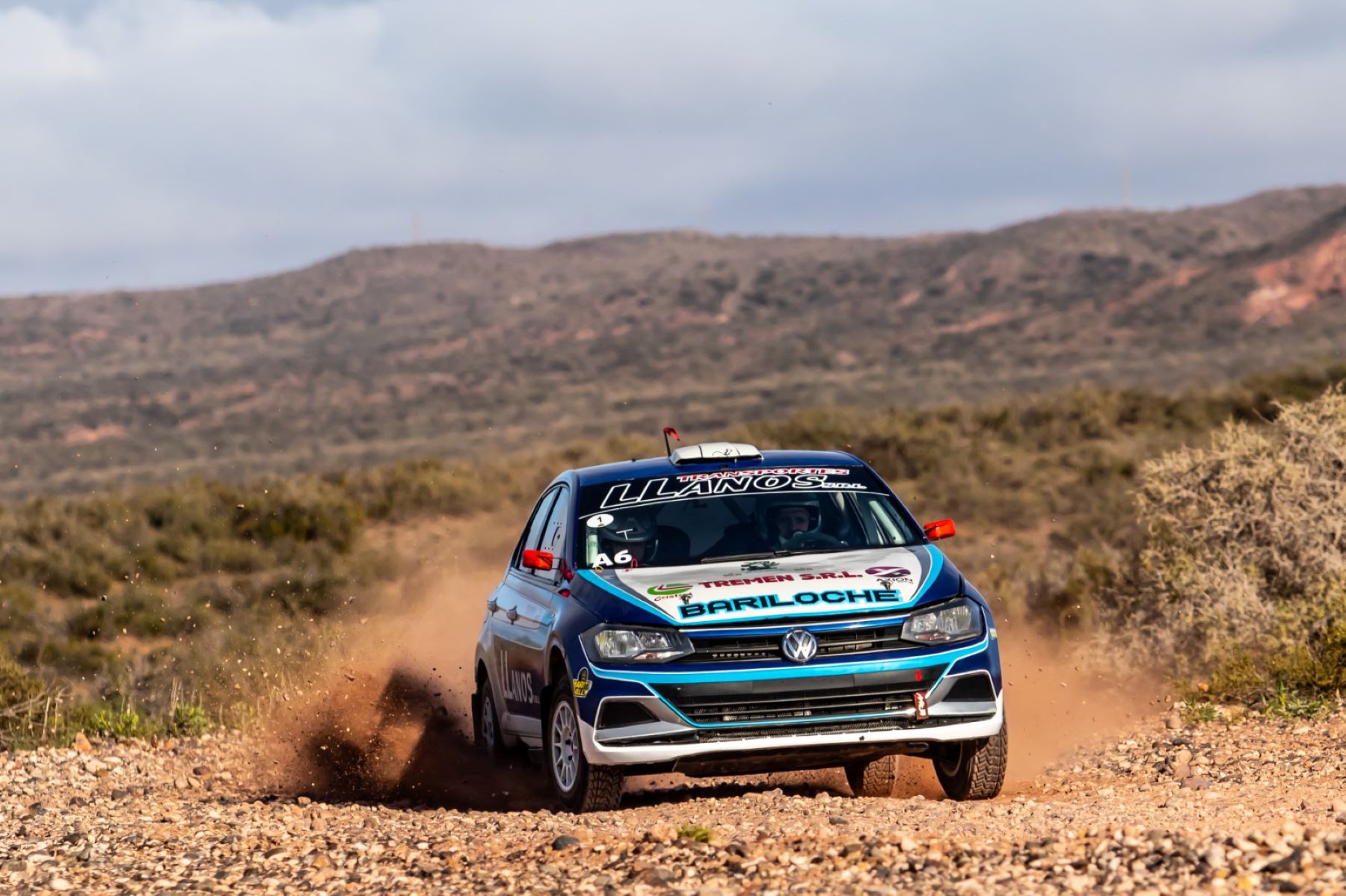 Daniel Llanos triunfa en Añelo y celebra su décima victoria en el Rally Neuquino
