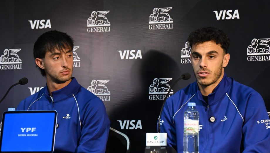 Thiago TIrante y Francisco Cerúndolo en conferencia de prensa en el Ruca Che. (Foto: Cecilia Maletti)
