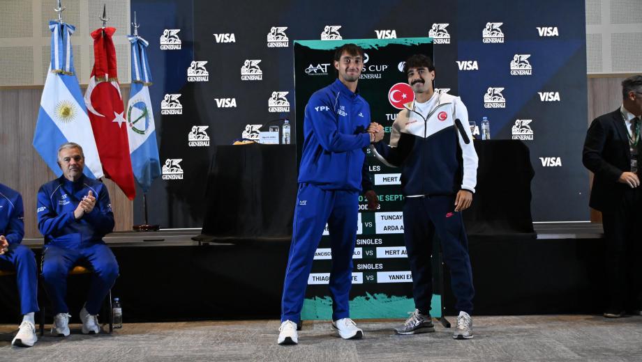 Thiago Tirante se medirá con Mert Alkaya por el segundo punto de la serie entre Argentina y Turquía en el Ruca Che. (Foto: Cecilia Maletti)