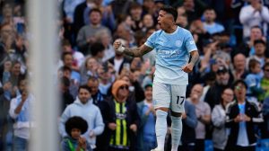Enzo Fernández metió un golazo de tiro libre en su primer festejo en el Manchester City