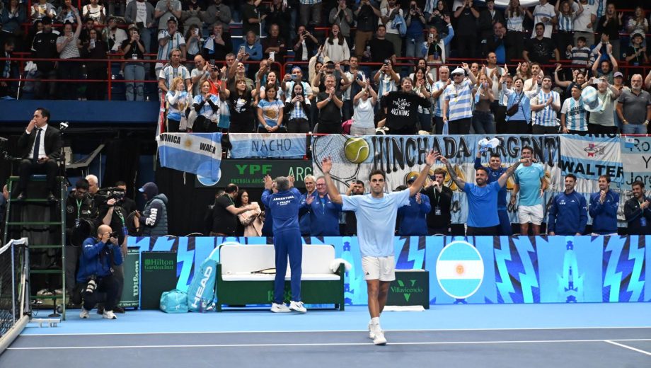 Francisco Cerúndolo aplastó a Mert Alkaya por 6-1 y 6-0 en el último punto en el Ruca Che. (Foto: Cecilia Maletti)