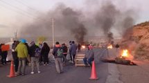 Imagen de Levantaron el corte en la Bajada de Maida en Neuquén: comedor reclamó por recorte de suministros