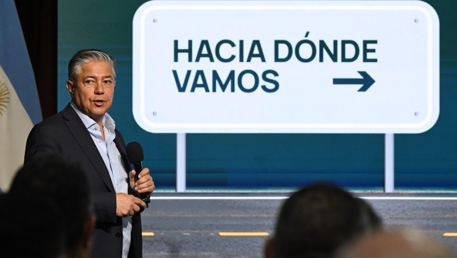 Presentación de los 1000 días de gestión de Rolando Figueroa. Foto: Cecilia Maletti. 