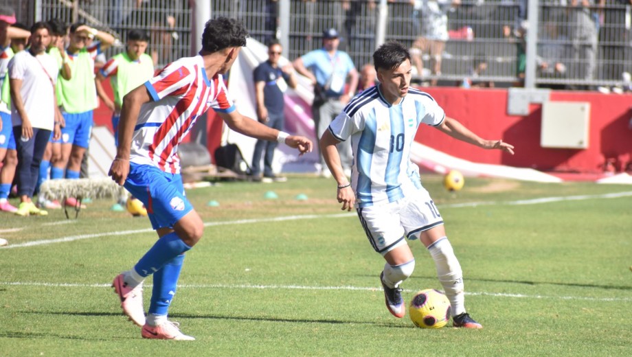 Encuentro parejo, aunque con varias situaciones de peligro. Tras empatar sin goles, la definición por el oro se fue a los penales. 