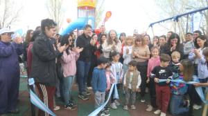 Espacio recreativo de Altos del Limay: se sumaron atracciones temáticas y mobiliario renovado