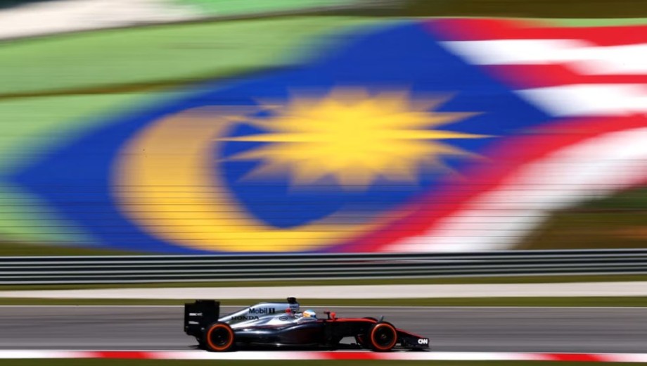 El circuito de Sepang se estrenó en 1999, con victoria del irlandés Eddie Irvine y 1-2 de Ferrari. 