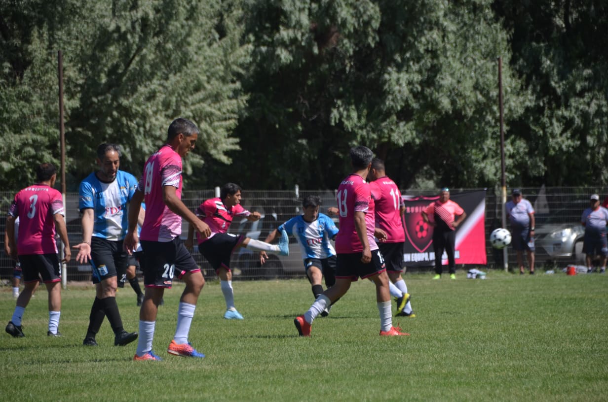 Cipolletti albergará el Torneo Argentino de Fútbol para Veteranos con 62 equipos