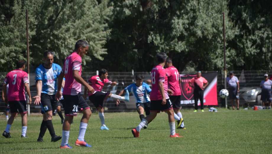 El torneo se jugará en cuatro categoría en distintos predios de Cipolletti. (Gentileza)