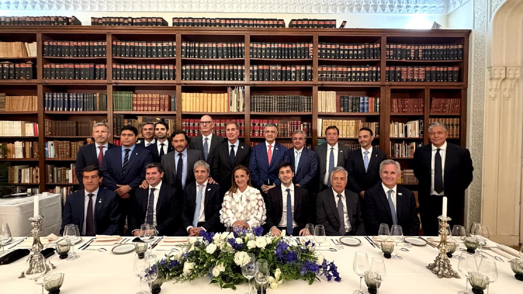 Argentina Week en París: el embajador argentino destacó la dureza de Figueroa para defender los recursos neuquinos